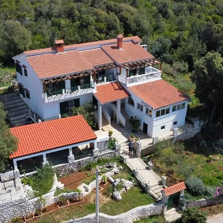 Apartment Pero *